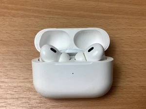 Apple AirPods Pro & MagSafe Charging Case A2618 4e71 & USB Cable - Picture 1 of 7
