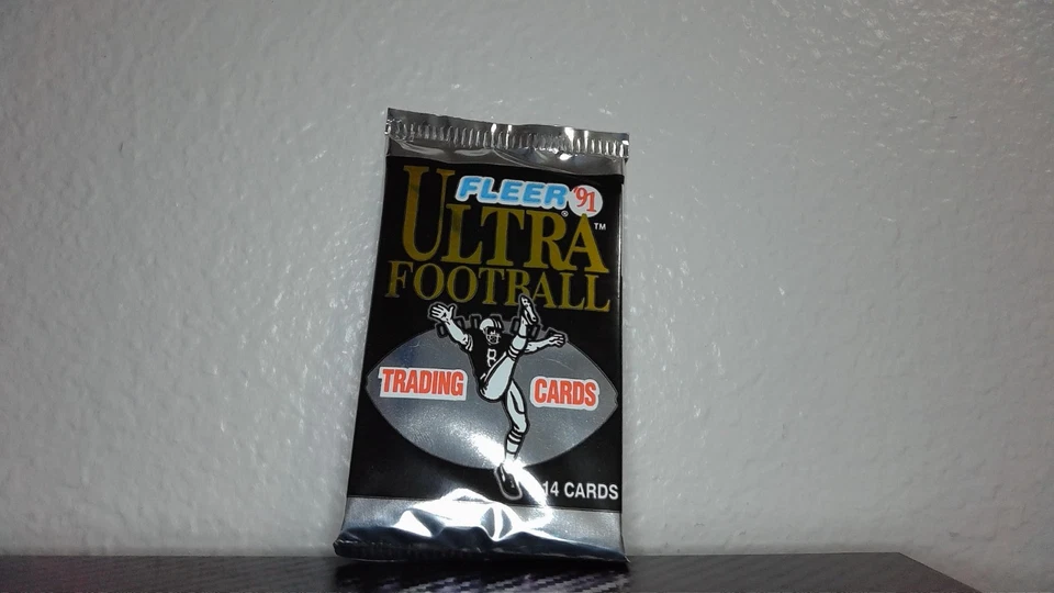 1991 FLEER ULTRA SEALED PACK ONE (1) SINGLE FOOTBALL CARDS NFL FARVE HUNT - Image 1 of 1