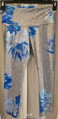 Leggings Old Navy Active Elevate Gris Azul Y Púrpura Estampado Floral Talla Mediana Foto 1 de 4