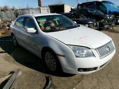 Used Air Cleaner Assembly fits: 2007 Mercury Milan 3.0 Grade A - Image 1 of 4