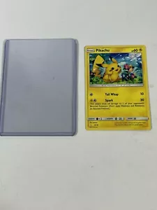 Carta Pokemon Pikachu 29/30 2017 con custodia protettiva - Foto 1 di 4