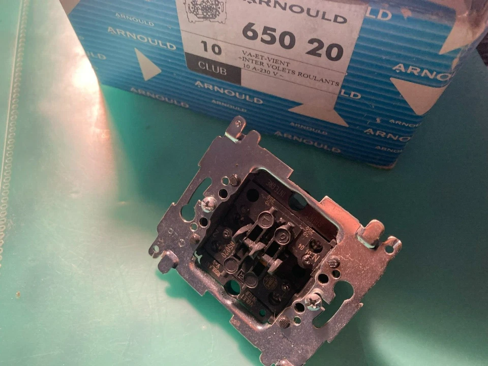 Arnould club inter va et vient  volets roulant 65020 - Photo 1/1