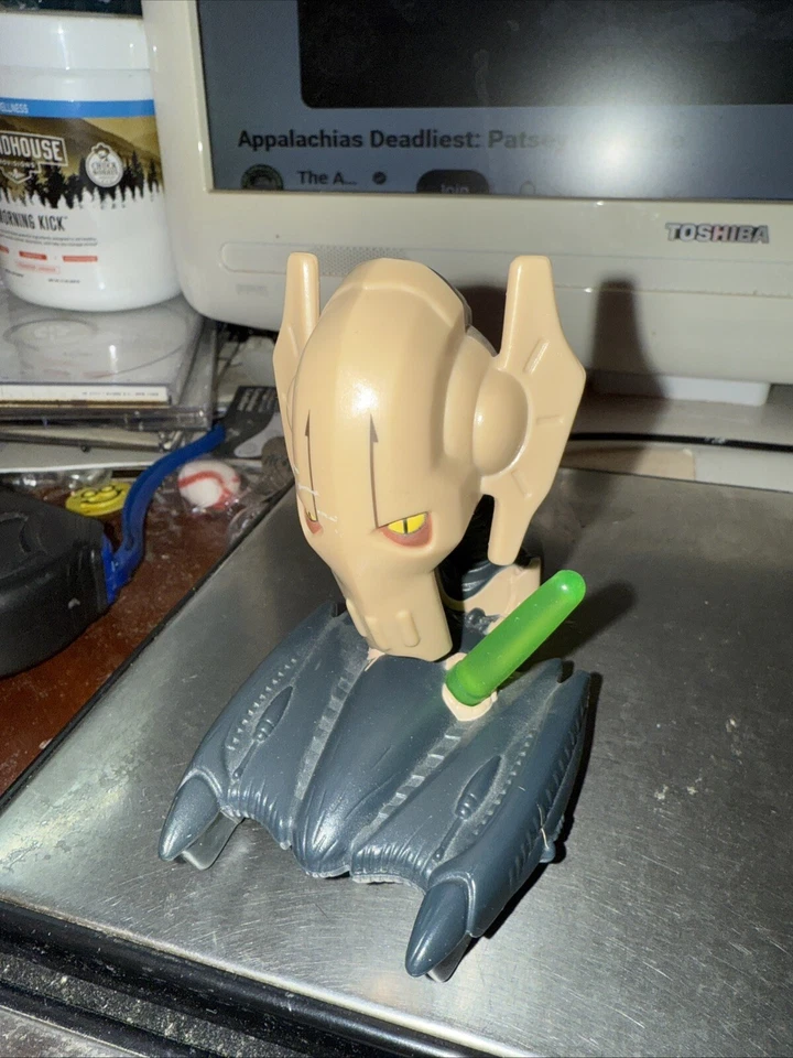 2008 General Grievous #16 Bobble Head Toy McDonald's Star Wars Clone Bobblehead - Imagem 1 de 1