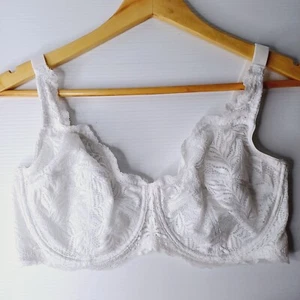 Triumph Bra 14E White Minimiser Formfit Soft Cup Underwire Lace Trim - Picture 1 of 9