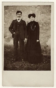 RARE PORTRAIT OF A 1910’S FRENCH COUPLE HOLDING HANDS (HOW OBSCENE!) - Picture 1 of 3