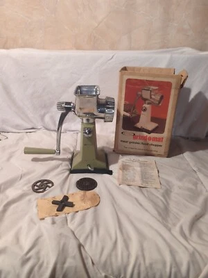Moedor de Carne Vintage Verde Rival Grind-O-Mat Modelo # 303 com Base de Sucção - Imagem 1 de 4