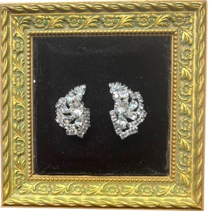 1950s Rhinestone Clip-On Earrings Clear and Black Stones 1.25" - Imagen 1 de 6