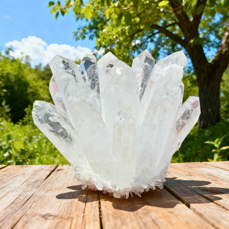 650g+ Rare Large Raw Clear Quartz Crystal Cluster Quartz Mineral Specimens Decor - Image 1 of 4