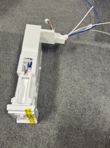 OEM Samsung Fridge Water Filter Assembly For RF29BB8600QL - Picture 1 of 3