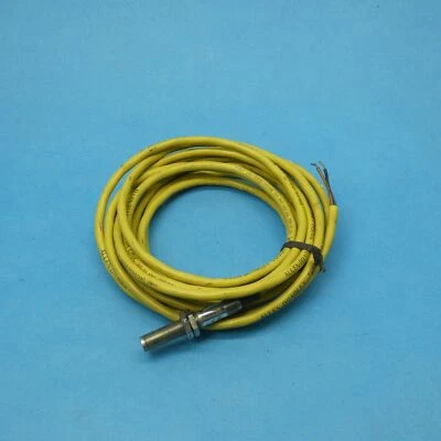 Allen Bradley 871TM-B2C12-C5 Inductive Proximity Sensor 12 mm 2W AC/DC NC - Image 1 of 3