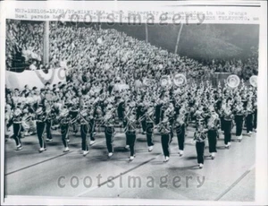 1957 Duke University Marching Band Orange Bowl Parade CA Pressefoto - Bild 1 von 2
