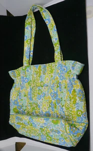 VERA BRADLEY ENGLISH MEADOW PATTERN HANDBAG, TOTE, QUILTED FABRIC FLORAL PATTERN - Picture 1 of 7