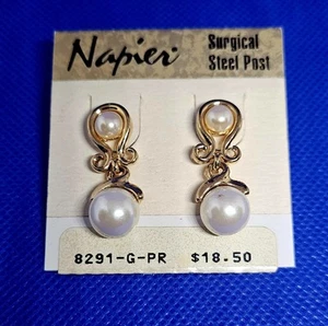 Pendientes napier vintage colgantes imitación perla tono oro poste acero quirúrgico - Imagen 1 de 3