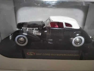 modellino Auto 1937 Cord 812 Supercharged Scala 1/32 - Immagine 1 di 3