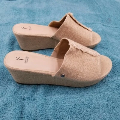 Sandalias Simply Vera Wang Nuevas Braeburn Natural/Beige Deslizables Tacón de Cuña Talla 10 Foto 1 de 4