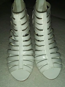 🩵Sandalen Gr.39 🩵in Weiß🩵 Neu 🩵Elegant 🩵Edel🩵 Modern 🩵 - Bild 1 von 7