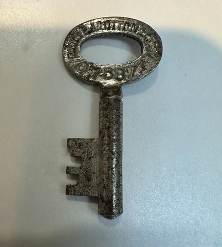 LOUIS VUITTON ANTIQUE OLD SKELETON KEY GENUINE KEY VERY RARE FIND! Cover