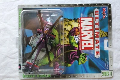 Maisto Marvel Series 1 Air Force GREEN GOBLIN UH-60A Desert Hawk Helicopter MOC - Image 1 of 2