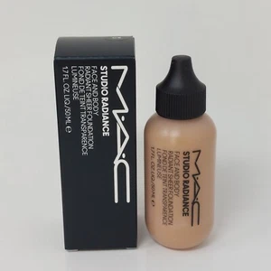 MAC C5 Studio Radiance Face And Body Foundation 50 ml / 1.7 fl oz - Picture 1 of 3