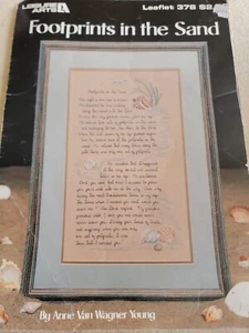 Leisure Arts Footprints in the sand #378, 1985 Cross stitch Pattern - Picture 1 of 1