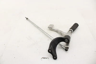 04-17 Harley Davidson Sportster 883 1200 pie delantero izquierdo y palanca de cambios Foto 1 de 4