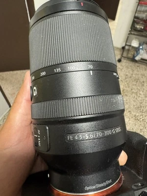 Sony SEL 70-300 f4.5-5.6 FE G OSS Foto 1 de 3