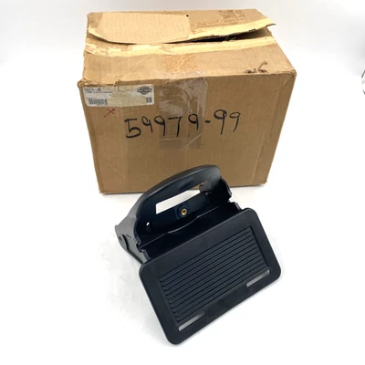 Soporte de luz trasera de matrícula OEM Harley 59979-99 montaje 99-01 deslizamiento ancho Foto 1 de 4