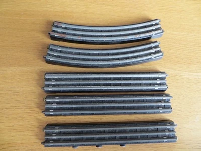 5x Vintage Bakelite Plastic TTR Trix Twin Railway Tracks (inc. Terminal Rail) - Image 1 of 4