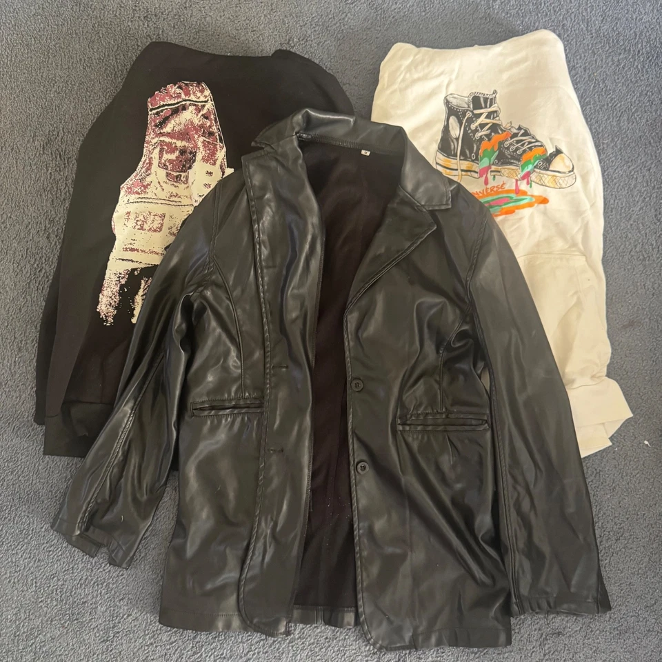 PACOTE ESTILO FEMININO ALTERNATIVO | ROUPAS EXTERNAS (Jaqueta e Moletons)  - Imagem 1 de 1