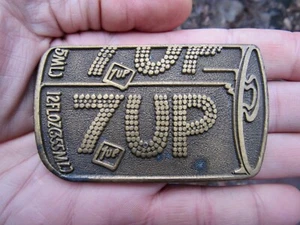 Vtg 7-UP Belt Buckle 1981 Instyle 3D SODA POP CAN RARE VG+ - Picture 1 of 4
