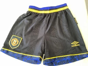 Man United Football Shorts 1993/94 Umbro 32 Inch Waist - Picture 1 of 4