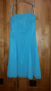 Neuwertiges Kleid in einem sehr schönen Türkis und Größe 38 - Bild 1 von 3