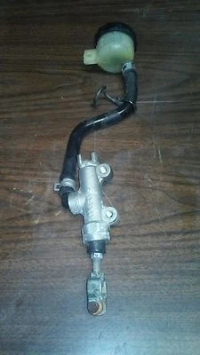 Cilindro maestro freno trasero Kawasaki Ninja ZX10R 2004-2005 43015-0045 Foto 1 de 4