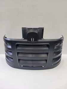 M166228 John Deere OEM Grille - Picture 1 of 5