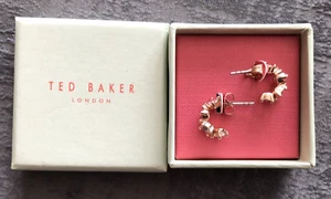 Ted Baker Cresita Rosa Kristall Huggie Creolen Rosegoldfarben - Bild 1 von 6