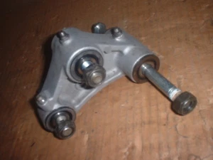 Kawasaki ZX6E ZZR600 ZX6D Suspension Linkage Rear Arm 90-05 - Imagen 1 de 4