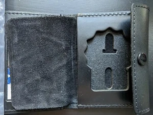 Cobra Tufskin Shield/ID Holder -Large LT/SGT/Det/Capt - $14.99 Free Shipping!!! - Picture 1 of 12