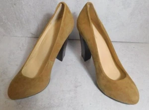 CALVIN KLEIN Suede Heels Size 6.5M Style E3842 (ELITA) - Picture 1 of 6