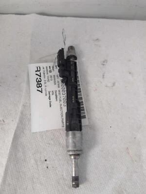 Fuel Injector 2013 BMW 328i 0261500153 - Imagem 1 de 4
