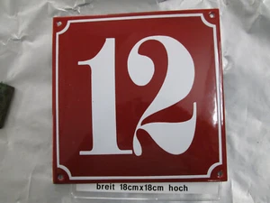 Numero civico smaltato n.12 numero bianco sfondo rosso 18 cm x 18 cm anno 2020 - Foto 1 di 12