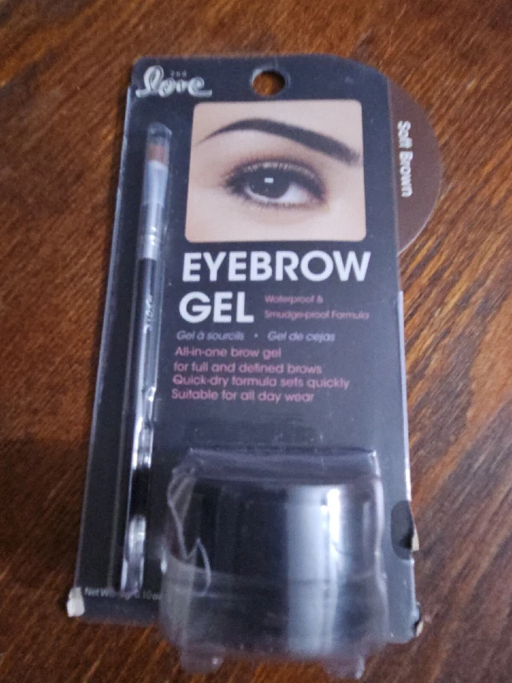 Gel de sobrancelha Love impermeável à prova de manchas sobrancelha com marrom macio - Imagem 1 de 4