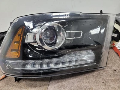 2013-2015 Ram 1500 Front Right Passenger Side Headlight **SEE NOTES** — 第 1/4 张图片