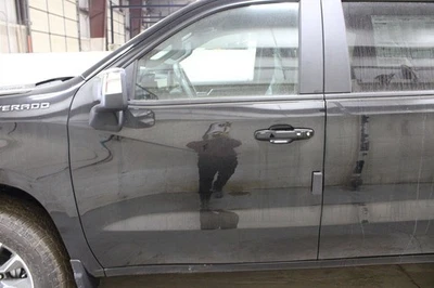 Chevrolet Silverado 1500 2026 conductor puerta delantera izquierda 3122158 Foto 1 de 4