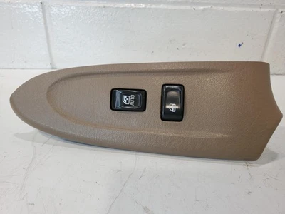 2002-2005 Chevy Trailblazer Right Front Passenger Window Switch 15204676  OEM - Image 1 of 4