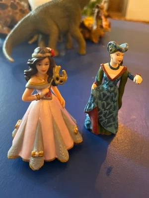 Papo Queen And Princess Figure Toy Collectible Girls Gift - Image 1 of 3