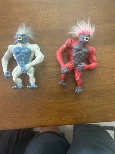 Primal Rage lot of 2 Chaos And Blizzard Action Figures - Picture 1 of 2
