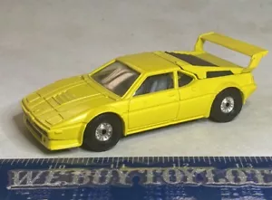 CORGI BMW M1 - VIBRANT YELLOW - LIVERY VINTAGE COLLECTIBLE CLASSIC GREAT BRITAIN - Picture 1 of 9