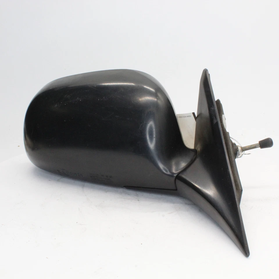 Зеркало бокового обзора 1994 Mitsubishi Mirage под правую руку номер детали 010505 - Изображение 1 из 4