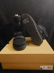 LOOK! SOLD OUT! UGG CLASSIC SHORT HYBRID BOOTS SIZE 10 W/ FREE GIFT! - Picture 1 of 7