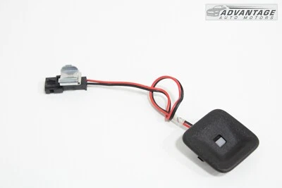 2017-2019 GMC ACADIA FRONT CENTER DASH SUPPORT BRACKET INTERIOR LIGHT OEM - Image 1 of 4